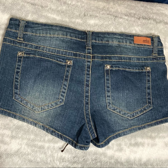NWOT Almost Famous Tie Up Short Shorts Vintage y2k - Picture 4 of 4